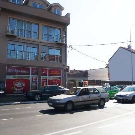 Sobe Rooms Aleksandar Ниш Екстер'єр фото
