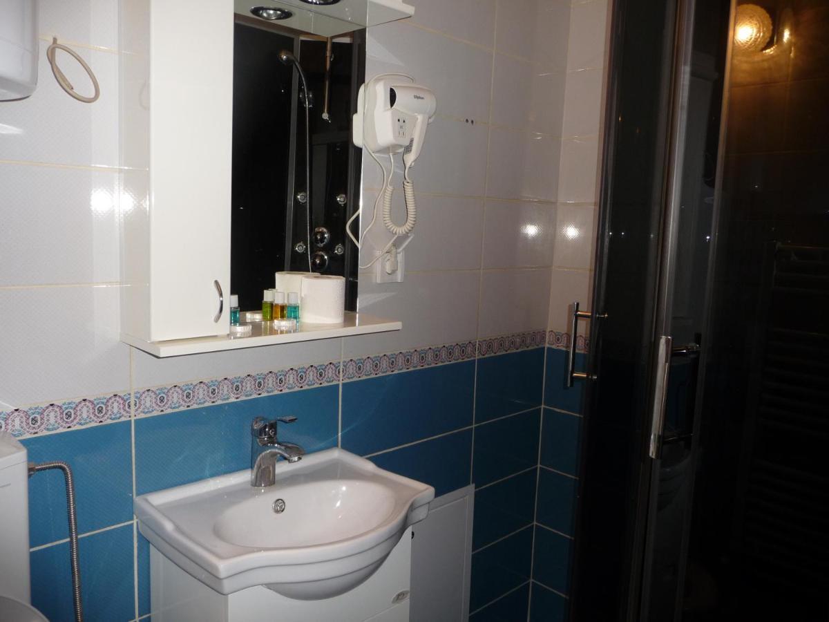 Sobe Rooms Aleksandar Ниш Екстер'єр фото